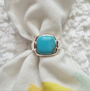 Vintage Sterling Silver Turquoise Ring